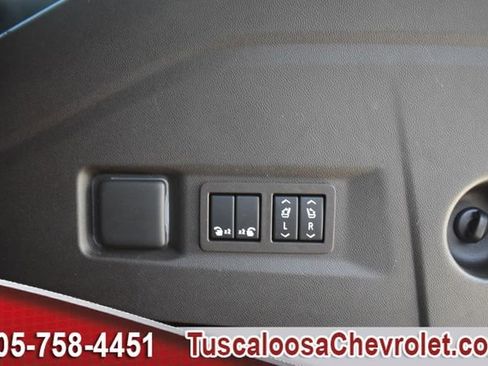 Used 2021 Chevrolet Tahoe LT w/ LT Signature Package RWD image 11