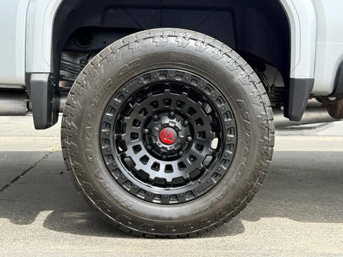 Used 2020 GMC Sierra 2500 Denali w/ Denali Ultimate Package image 14