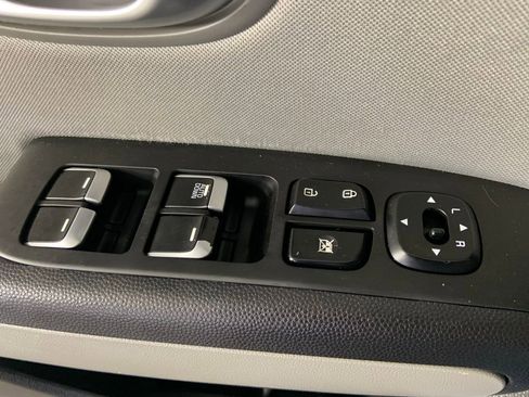 Used 2017 Kia Soul image 24