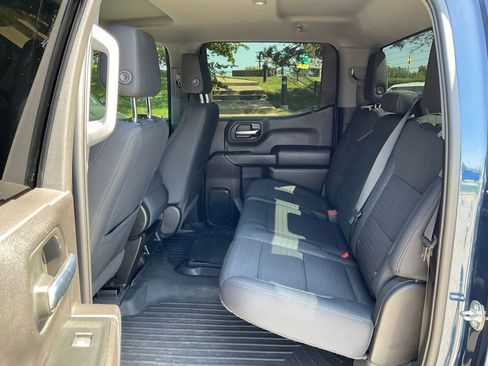 Used 2023 Chevrolet Silverado 1500 Custom AWD/4WD image 20