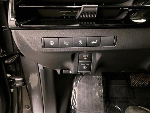 Used 2025 Nissan Murano Platinum image 29