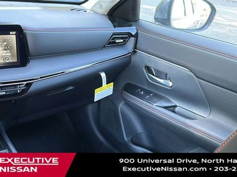 Used 2025 Nissan Kicks SR image 24