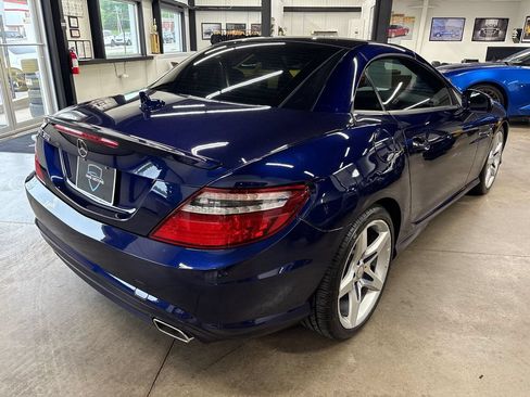 Used 2014 Mercedes-Benz SLK 350 w/ Sport Package image 11