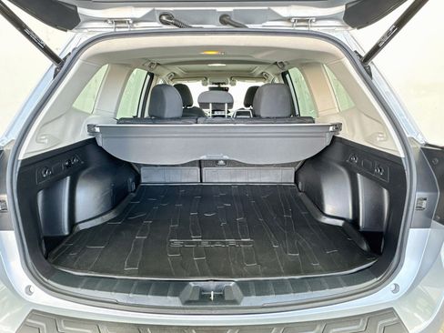 Used 2020 Subaru Forester Premium AWD/4WD image 18