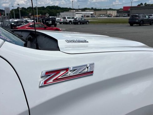 Used 2020 Chevrolet Silverado 1500 LT w/ All-Star Edition AWD/4WD image 9