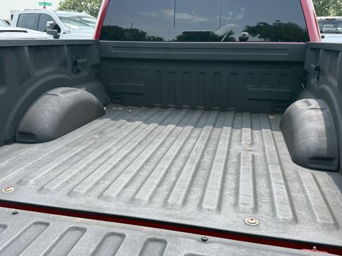 Used 2016 Ford F150 Platinum w/ Equipment Group 701A Luxury AWD/4WD image 32
