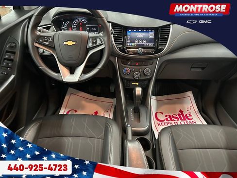 Used 2022 Chevrolet Trax LT w/ LT Convenience Package image 25