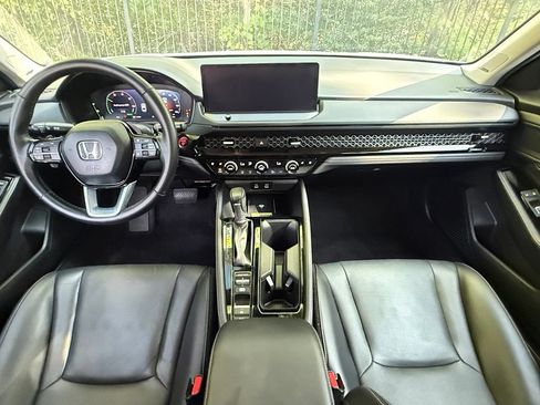 Used 2024 Honda Accord Touring image 28