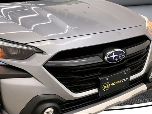 Used 2023 Subaru Outback Limited AWD/4WD image 32