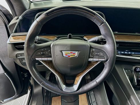 Used 2023 Cadillac Escalade ESV Premium Luxury Platinum AWD/4WD image 14