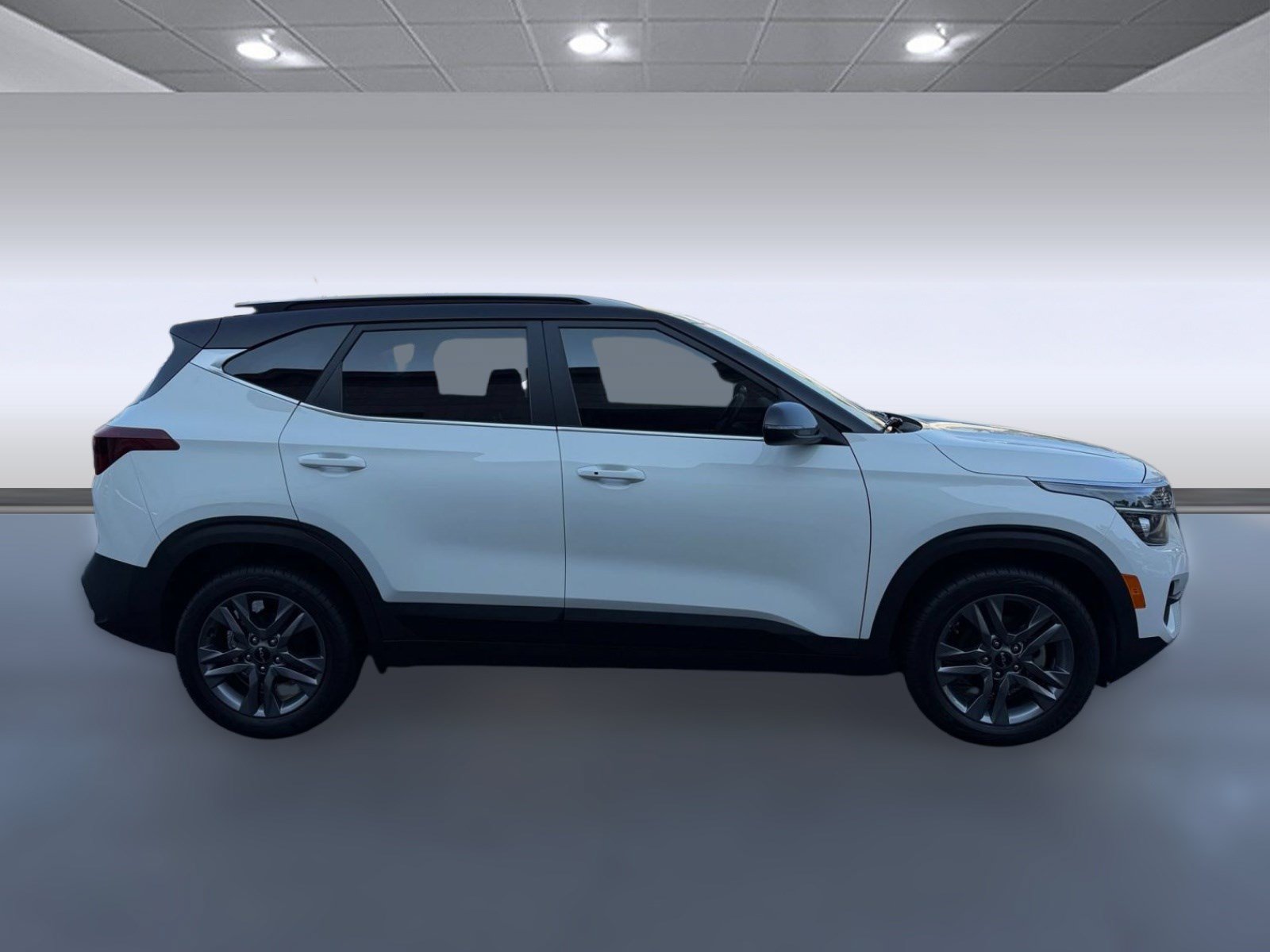Used 2023 Kia Seltos S FWD image 8