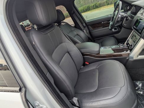 Used 2022 Land Rover Range Rover P525 Westminster Edition image 30