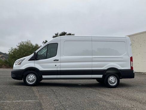 New 2025 Ford Transit 250 148 Medium Roof Extended AWD w/ Load Area Protection Package image 3