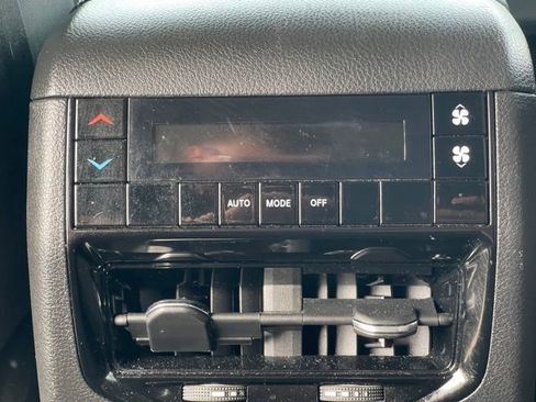 Used 2023 Jeep Grand Cherokee L Laredo w/ Luxury Tech Group I AWD/4WD image 21