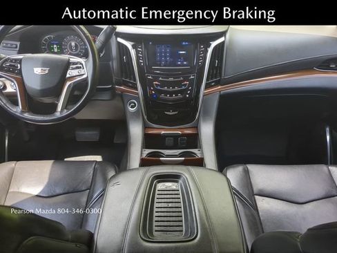 Used 2020 Cadillac Escalade Luxury AWD/4WD image 16
