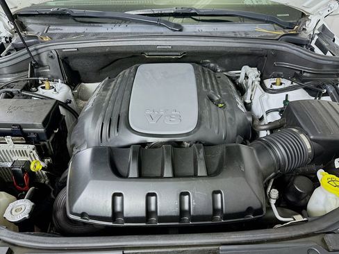 Used 2019 Jeep Grand Cherokee Overland image 9