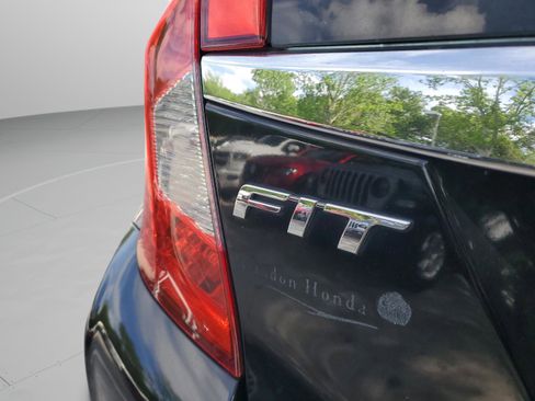 Used 2015 Honda Fit EX image 29