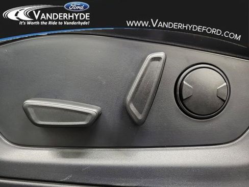 New 2026 Ford Explorer Active w/ Active Comfort Package image 21