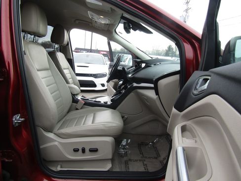 Used 2016 Ford Escape Titanium image 14