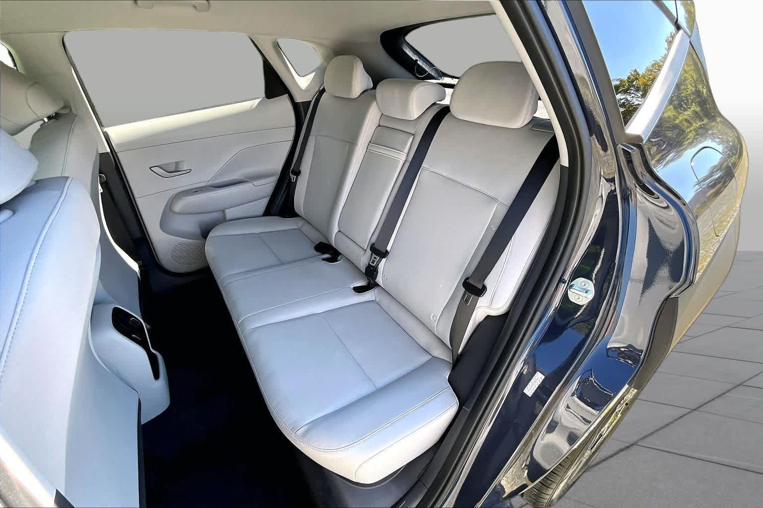 Used 2024 Hyundai Kona SEL FWD image 20