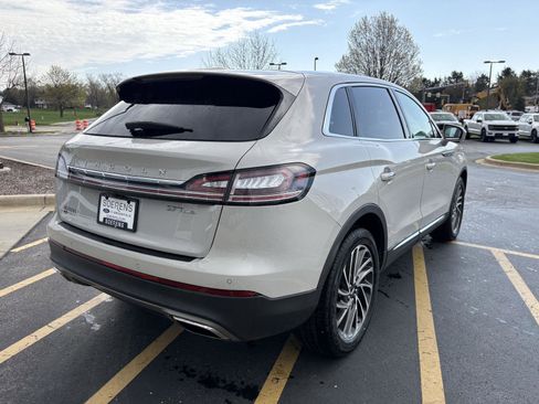 Used 2020 Lincoln Nautilus Reserve AWD/4WD image 6