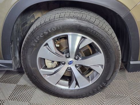 Used 2023 Subaru Ascent Premium w/ Convenience Package AWD/4WD image 9
