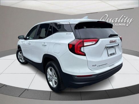 Used 2024 GMC Terrain SLE FWD image 6