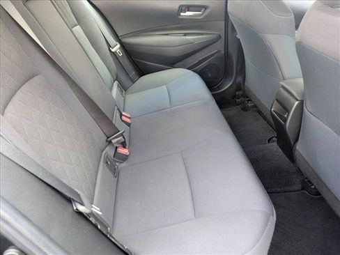 Used 2020 Toyota Corolla LE image 16