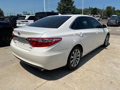 Used 2015 Toyota Camry XLE w/ Advanced Technology Package FWD image 6