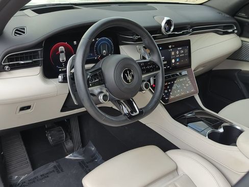 Used 2023 Maserati Grecale Modena AWD/4WD image 10