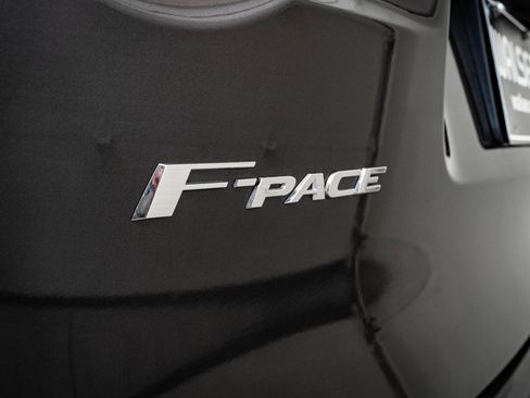 Used 2020 Jaguar F-PACE S image 19