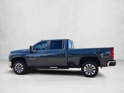 Certified 2025 Chevrolet Silverado 3500 LT image 9