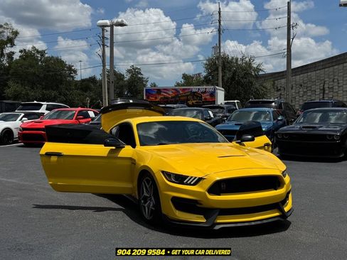 Used 2017 Ford Mustang Shelby GT350 RWD image 2