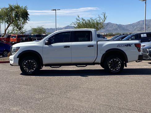 Used 2020 Nissan Titan PRO-4X w/ Pro-4x Convenience Package image 6