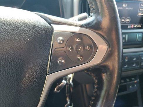 Used 2019 Chevrolet Colorado Z71 AWD/4WD image 16