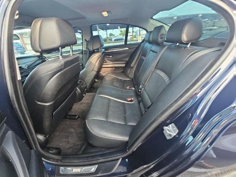 Used 2014 BMW 550i xDrive 550i xDrive image 9