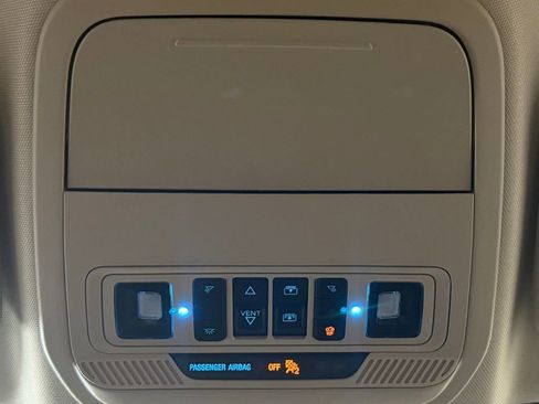 Used 2022 Ford Explorer Limited w/ Limited Technology Package image 27