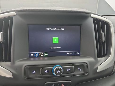 Used 2023 GMC Terrain SLE image 34