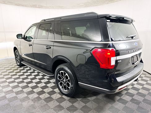 Used 2023 Ford Expedition Max XLT RWD image 5