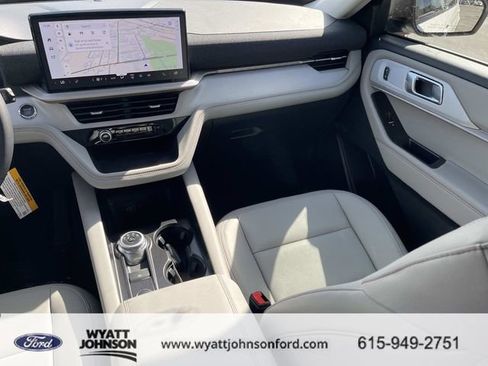 New 2026 Ford Explorer Active AWD/4WD image 15