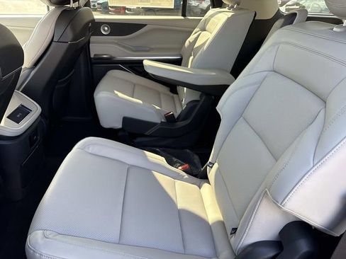 New 2026 Lincoln Navigator Reserve w/ Jet Appearance Package AWD/4WD image 16
