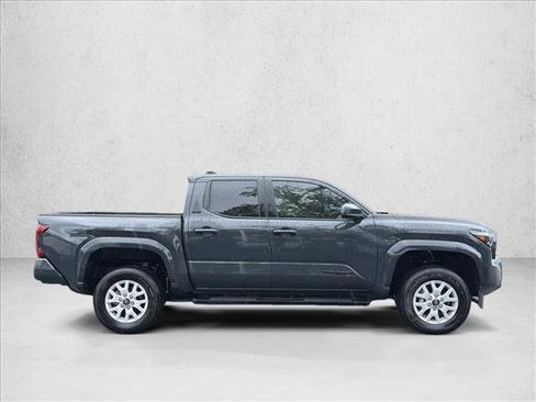 Used 2025 Toyota Tacoma SR5 RWD image 4