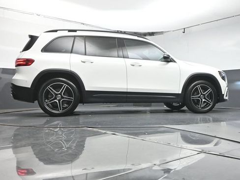Used 2026 Mercedes-Benz GLB 250 image 41