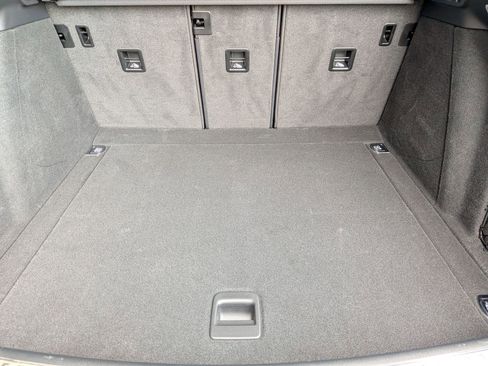 Certified 2025 Porsche Macan image 23