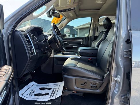 Used 2017 RAM 3500 Laramie w/ Snow Chief Group AWD/4WD image 13