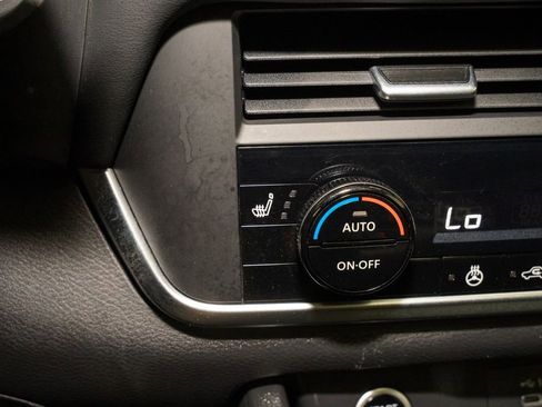 Certified 2023 Nissan Rogue SV w/ SV Premium B Package image 16