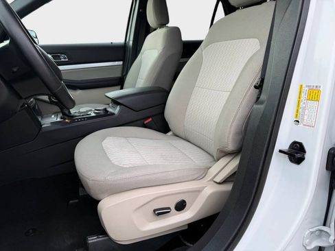 Used 2018 Ford Explorer 4WD w/ Class II Trailer Tow Package image 7