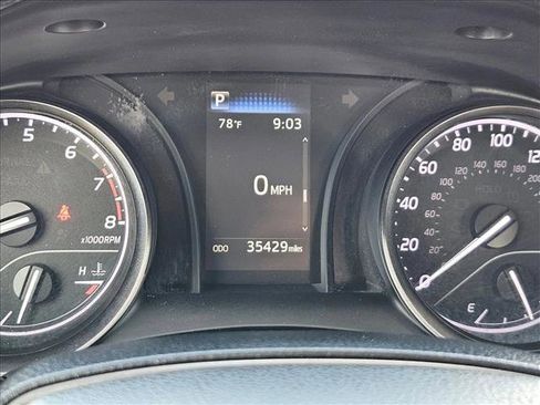 Used 2022 Toyota Camry SE FWD image 11