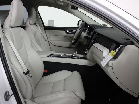 New 2026 Volvo XC60 T8 Ultra w/ Protection Package Premier image 10