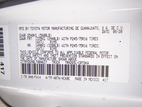 Used 2020 Toyota Tacoma SR image 24